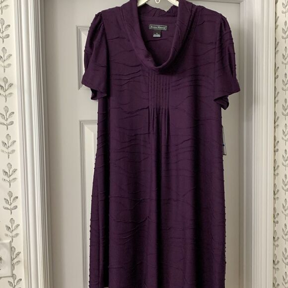 Jessica Howard Dresses & Skirts - Jessica Howard Size XL grape color dress. With short babydoll sleeves